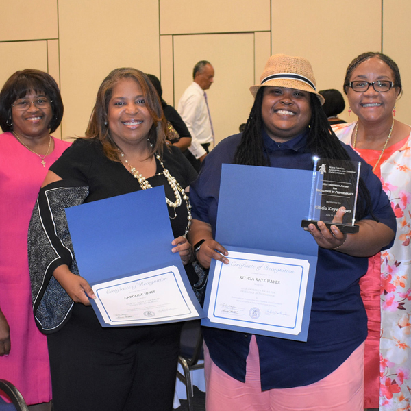 Janice Fisher receives the University Award for Excellence in Leadership