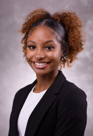 Headshot of Chanelle Russell