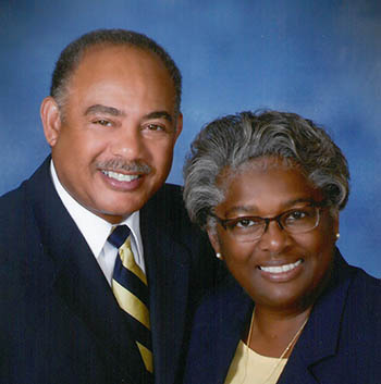 darnell-and-carolyn-glover.jpg