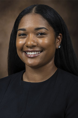 Reyniah Massay